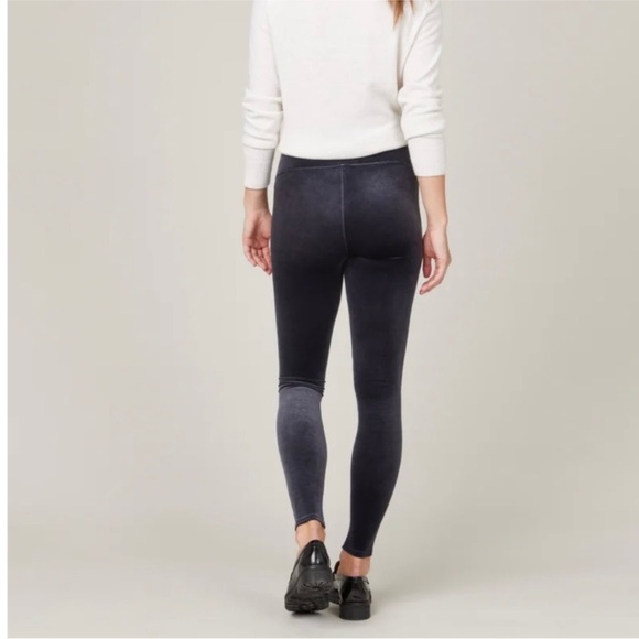 SPANX navy Velvet Leggings Sleek Form-Fitting Design comfort athleisure casual - Picture 3 of 14